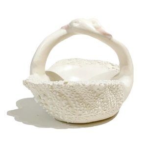 Vintage Ceramic Nuzzling Swans Textured Soap Dish White Pink Bathroom Decor Nice